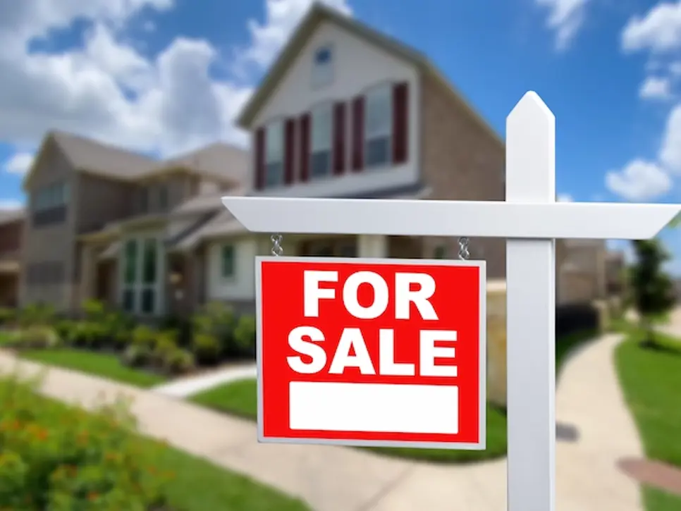 How Does Selling for Cash Compare to Other Real Estate Solutions