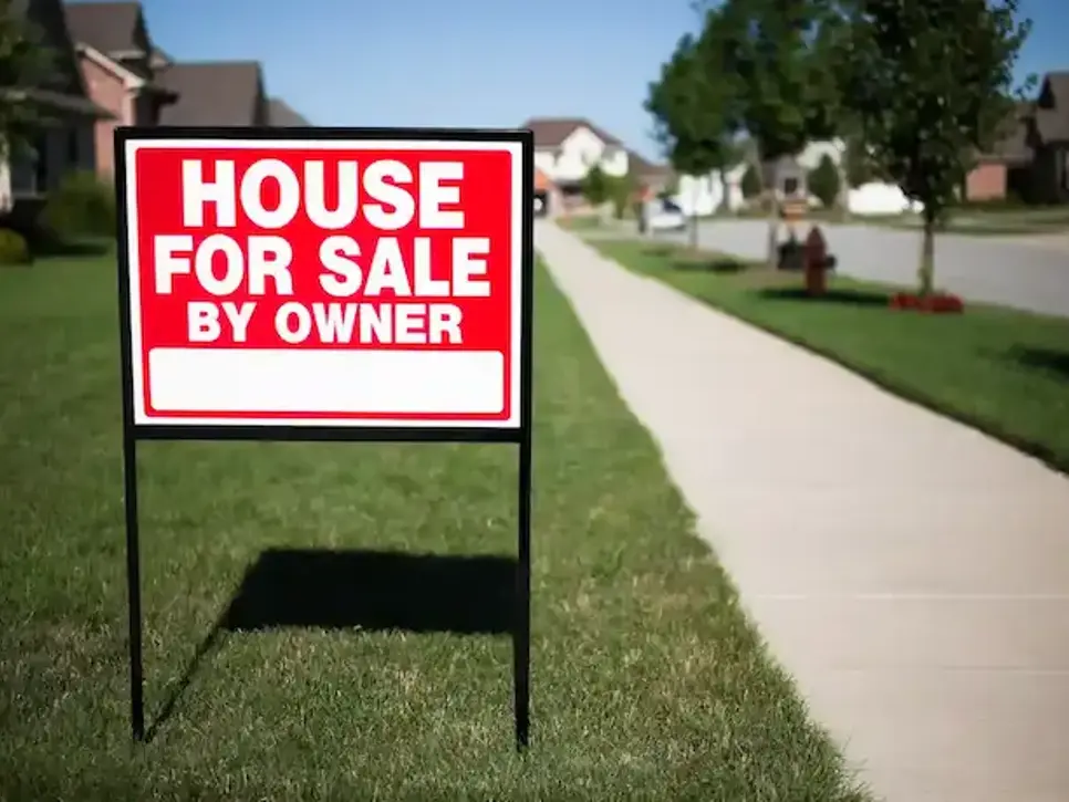 Selling Your Home Without a Realtor: Why FSBO Sellers Choose Cash Offers